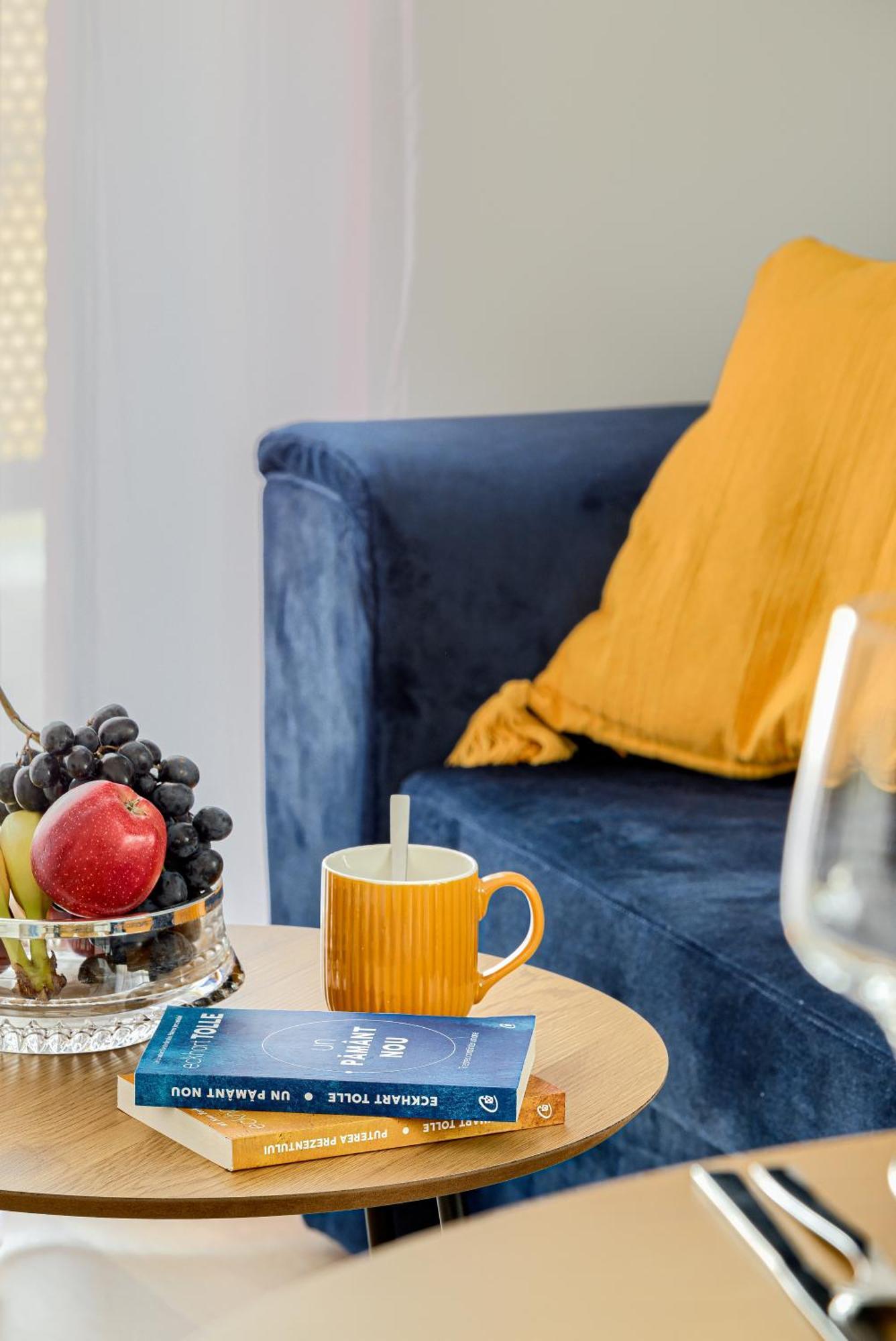 Ari Navy Apartment - High-End Residence Арад Екстериор снимка