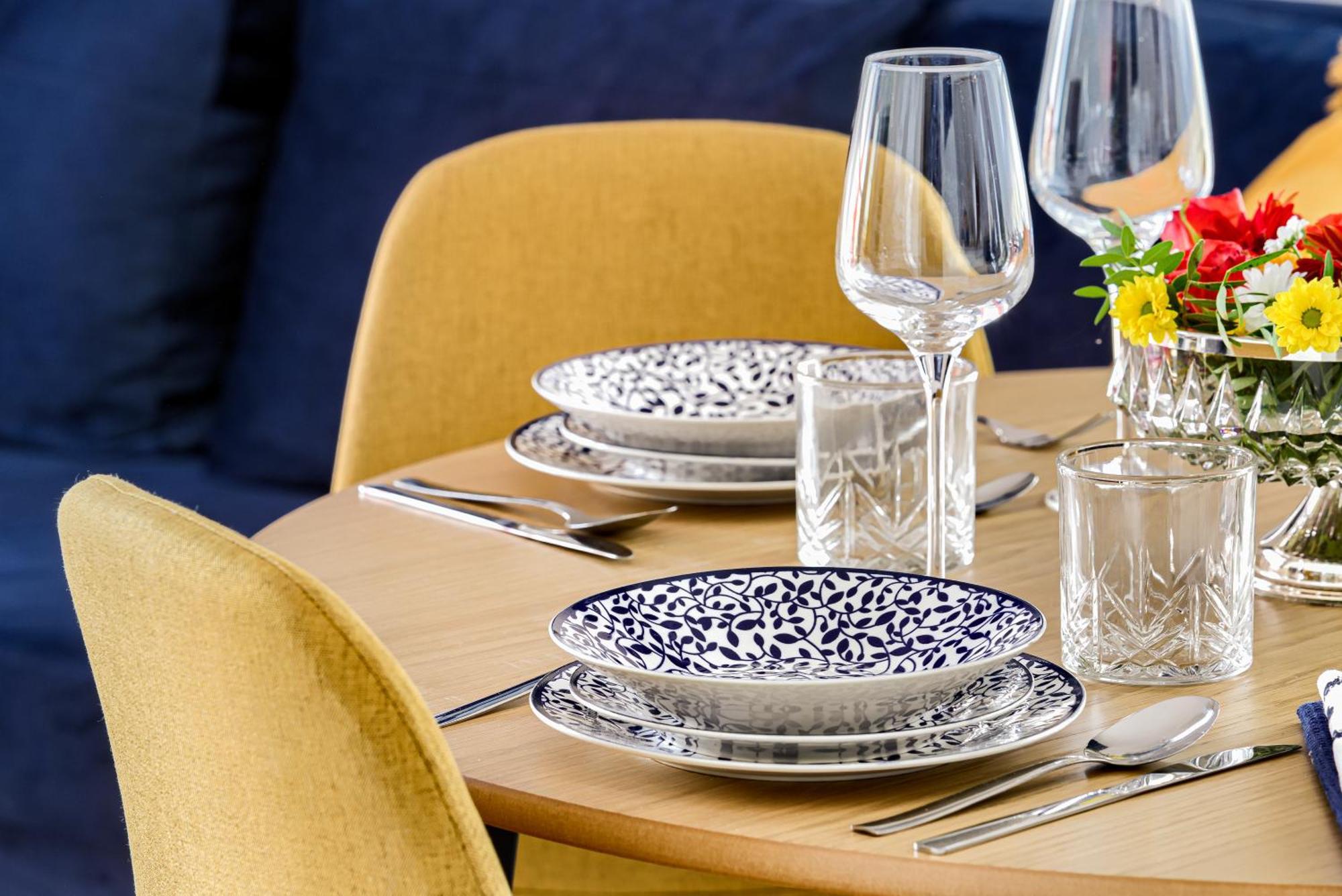 Ari Navy Apartment - High-End Residence Арад Екстериор снимка