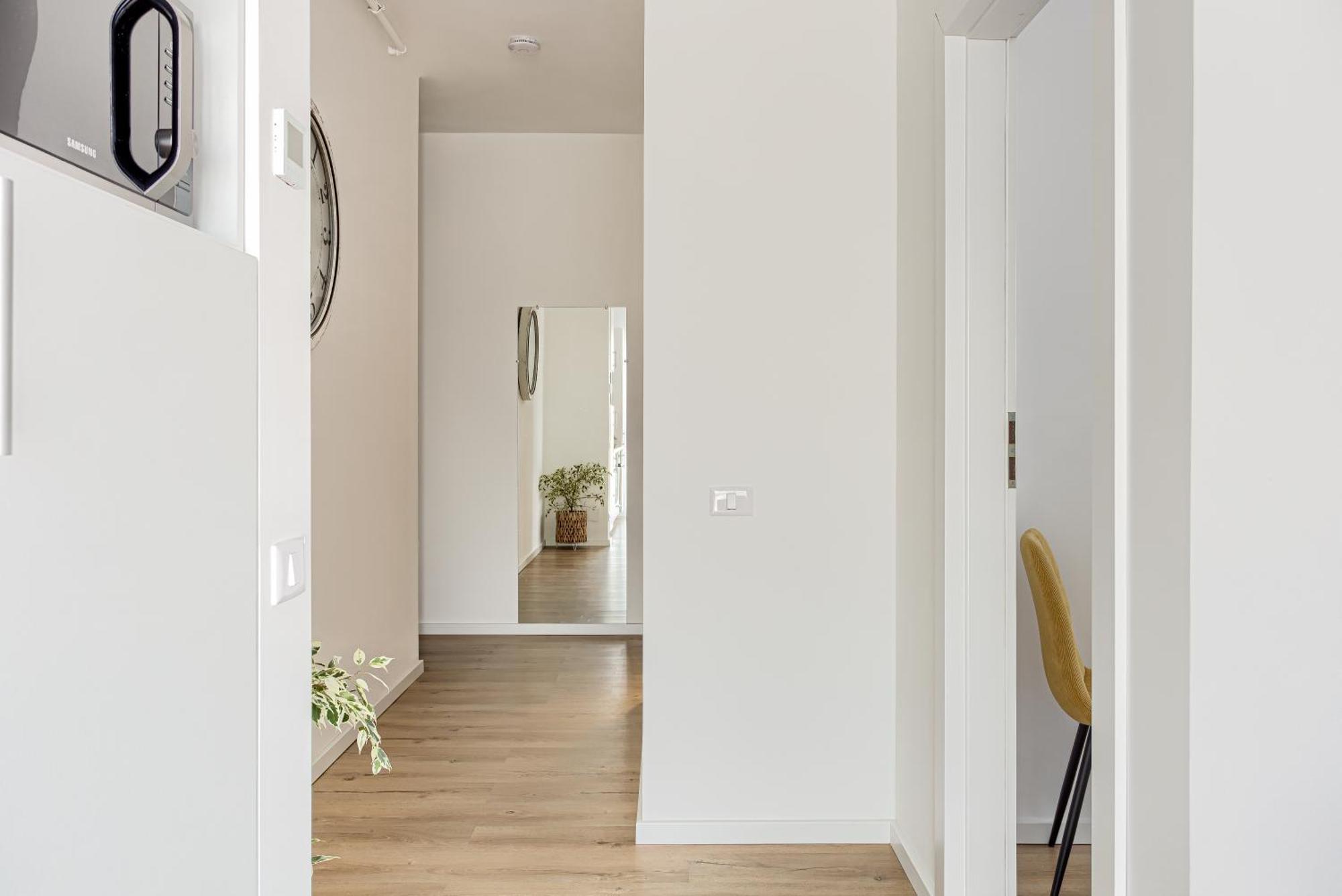 Ari Navy Apartment - High-End Residence Арад Екстериор снимка